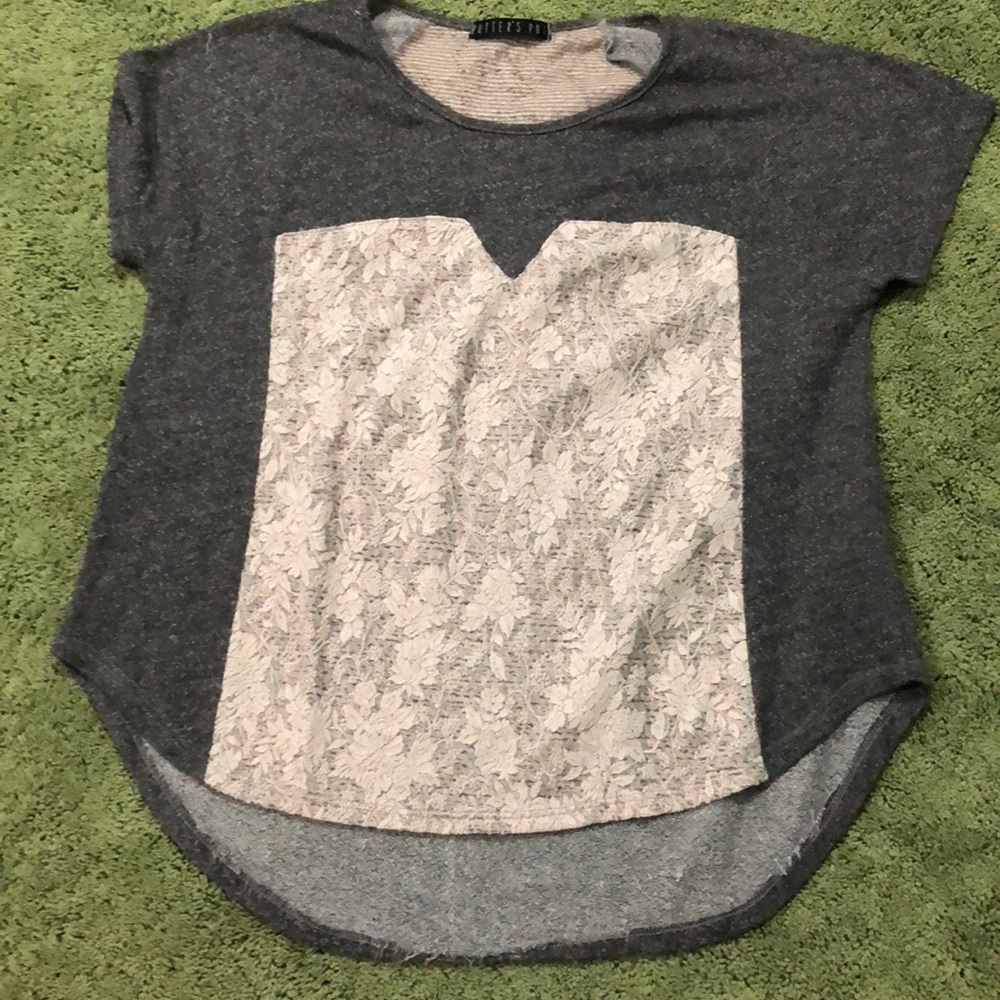 Grey and Ivory short sleeve sweater material top